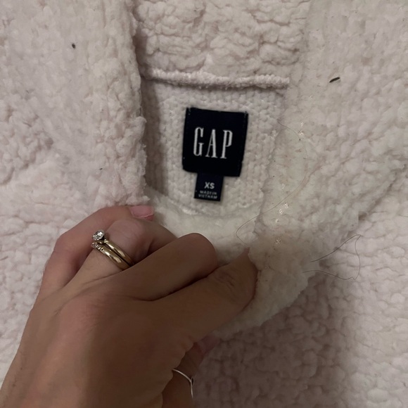 gap sherpa mock neck - Picture 2 of 3